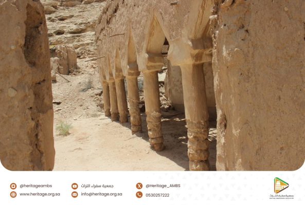 زيارة المعالم التراثية بالحائر